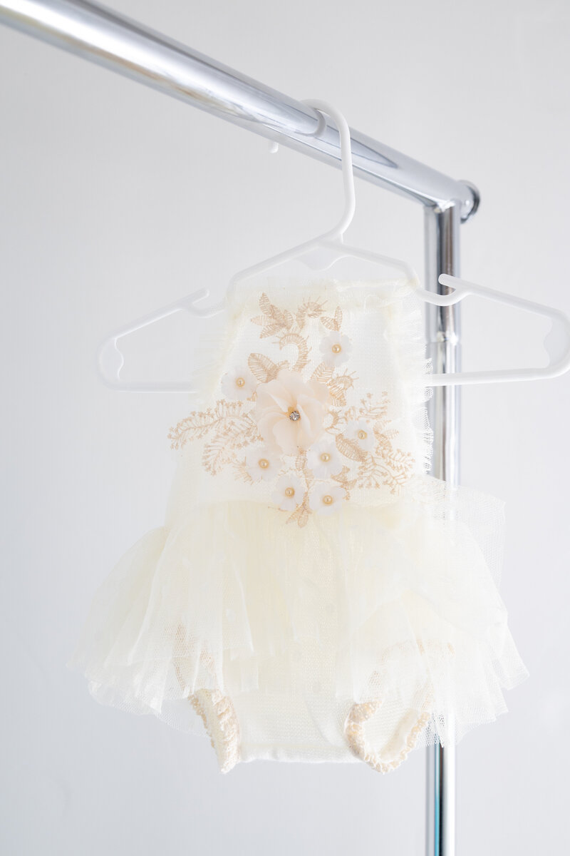 what to bring to my newborn photoshoot