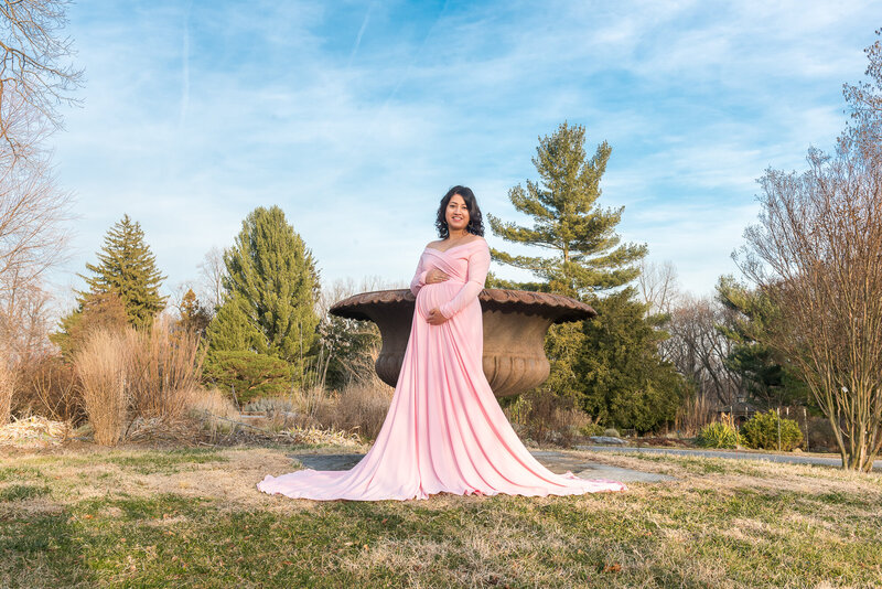Maternity Session at Cylburn Arboretum pretty in pink Mommie to be