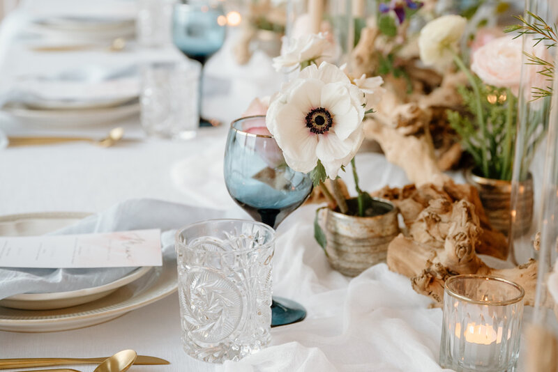 mystic-ct-coastal-wedding-flowers-tableware-rentals-petals-plates-12_homepage