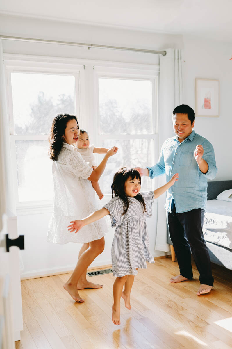 David-family-candid-interactions-mclean-va