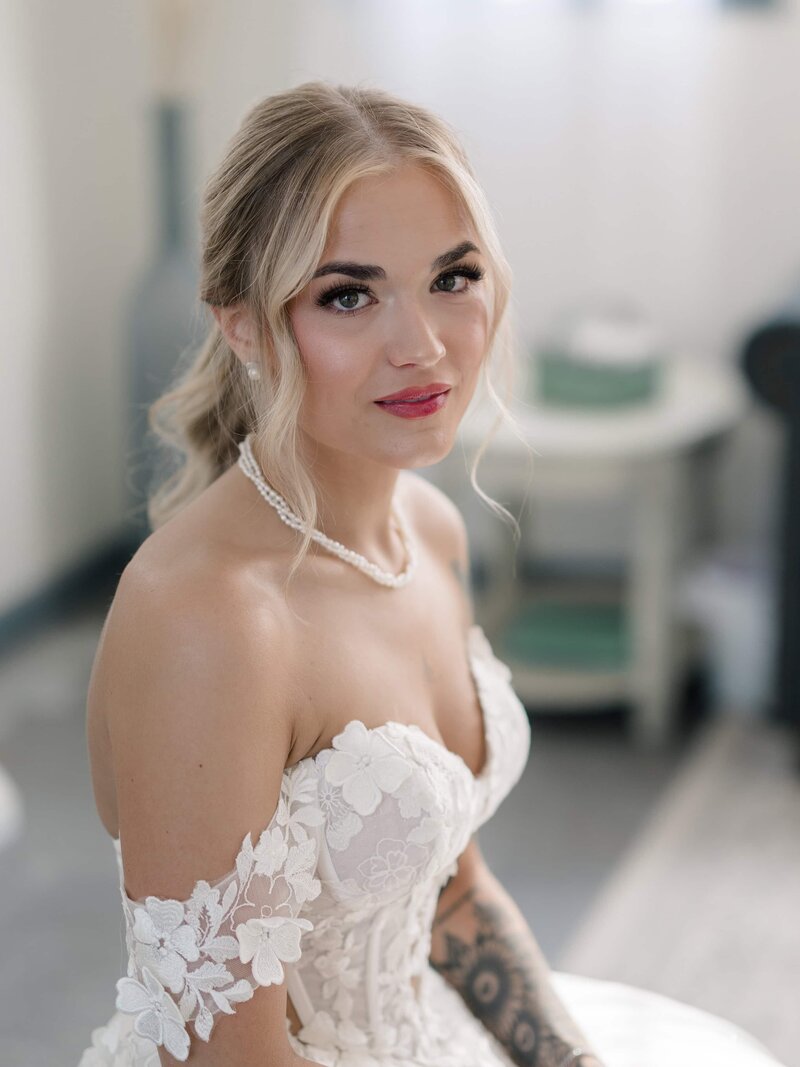 Edmonton Wedding Photos - Pine and Pond Wedding Venue (36)