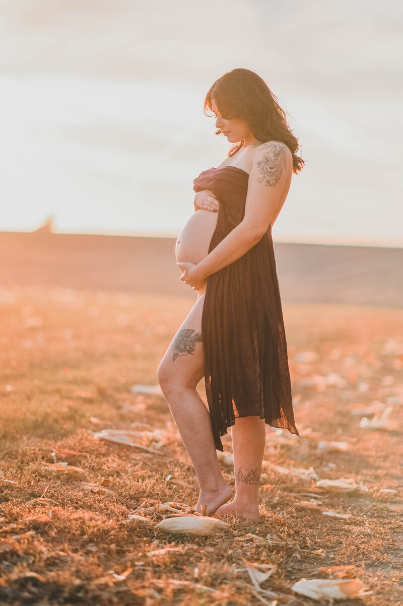 boudoir maternity photography in brandon, sd