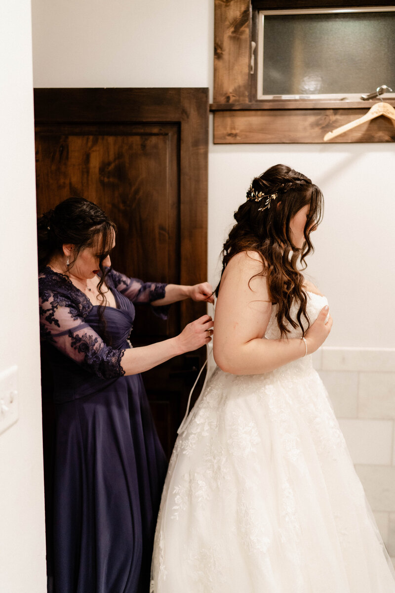 Blackstone_Rivers_Ranch_Fall_Micro_Wedding_Idaho_Springs_Colorado-52