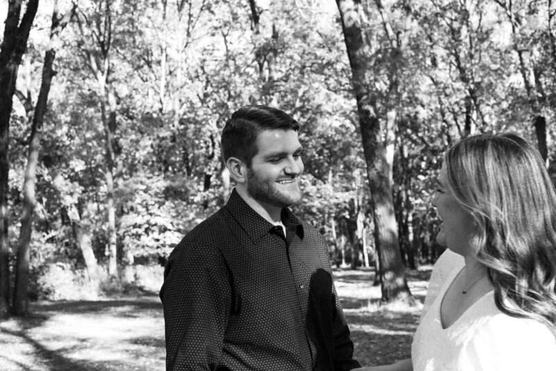 Iowa-Engagement-Photographer