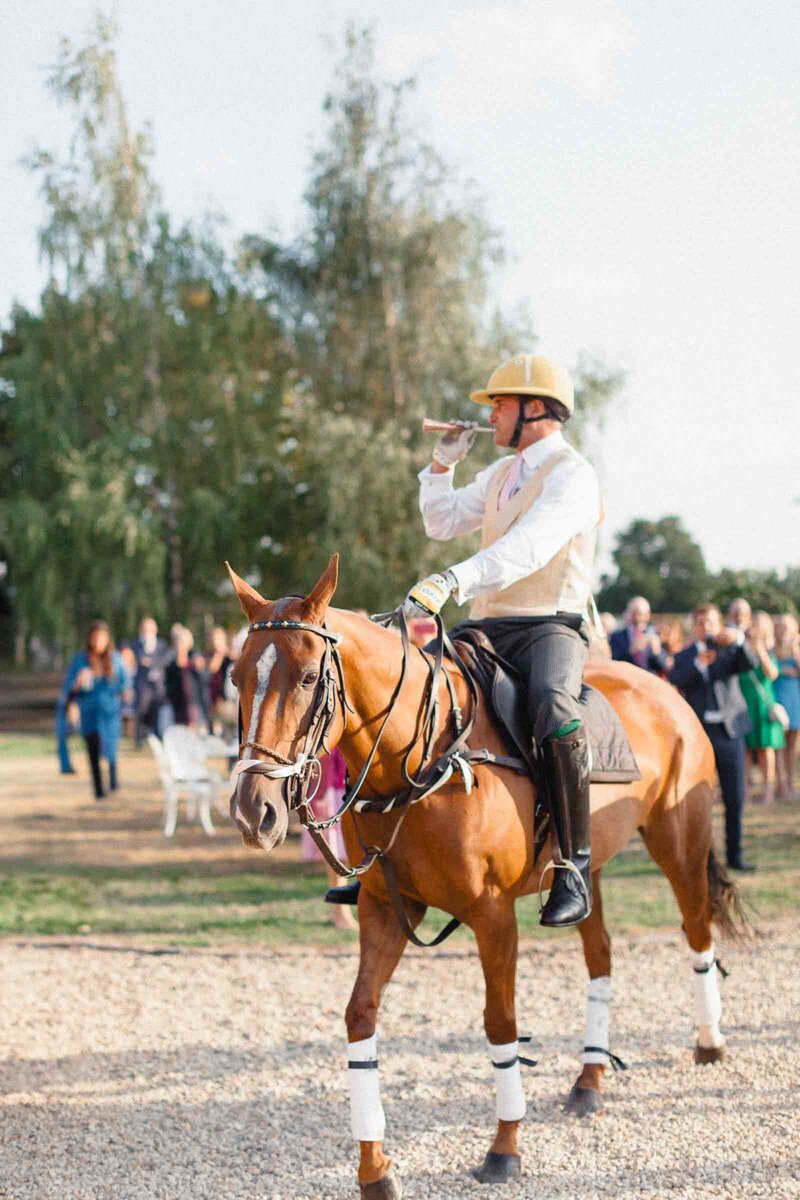 Private-Estate-Wedding-Cotswolds-Aurelia-Allen-24