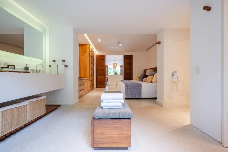 04-2-2-Careyes-Mexico-Properties-El-Careyes-Club-and-Residences-14-3BD-Private-Bathroom-Bedroom-7324