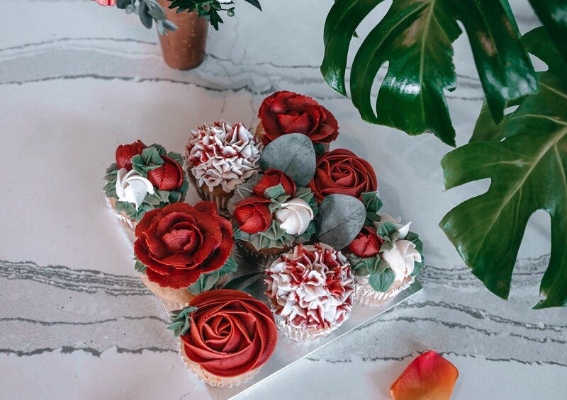 JJ-BAKES-COMPANY-Paradise Bouqakes-Be Mine