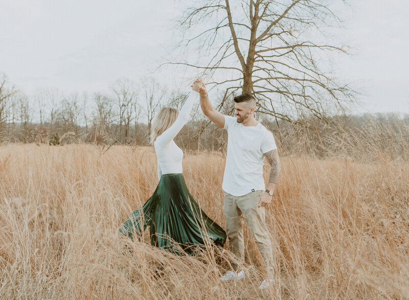 engagement session in Wissahickon Valley Park