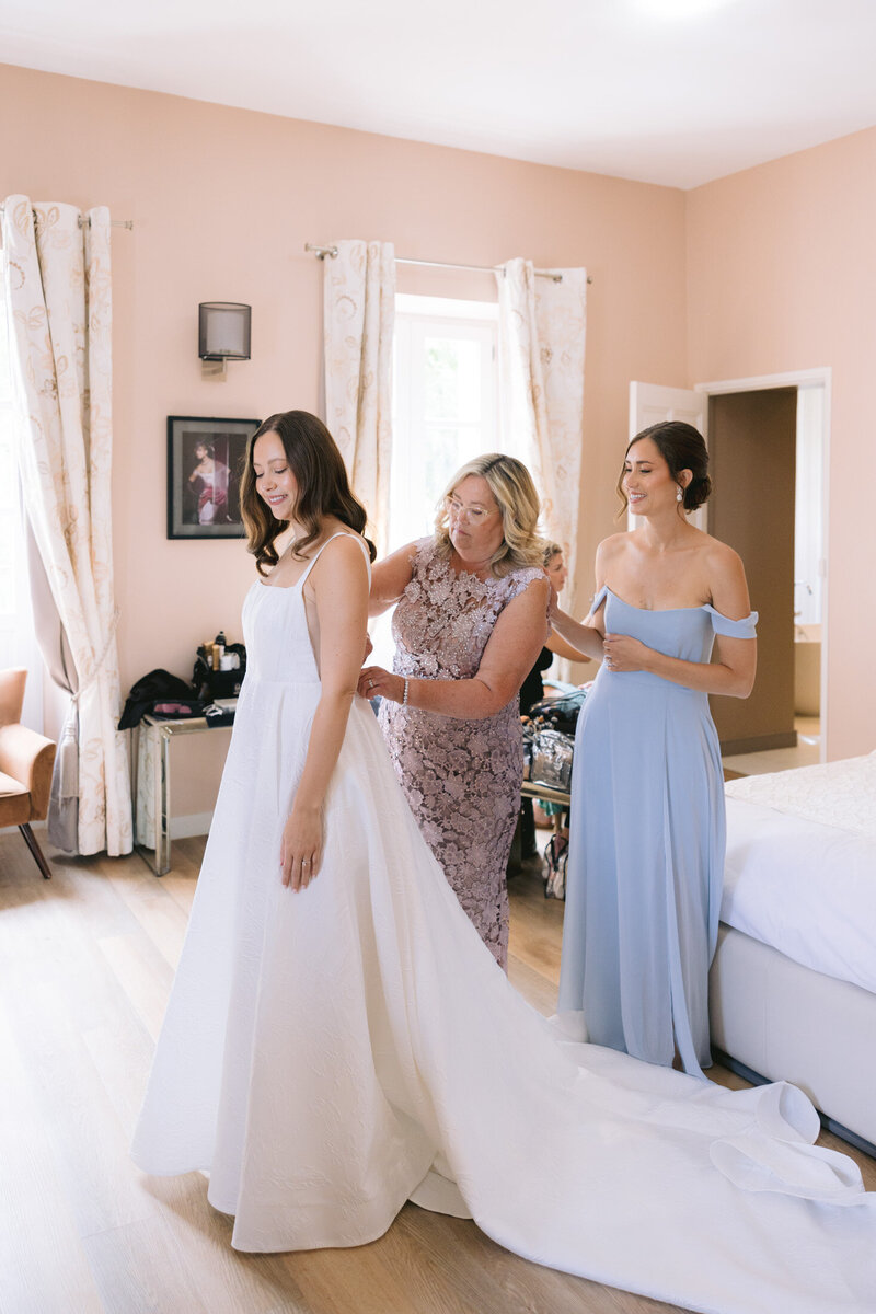wedding chateau la tour vaucros aly michael victoria le petit-13