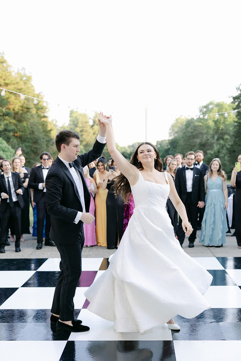 first-dance-summer-wedding-wadsworth