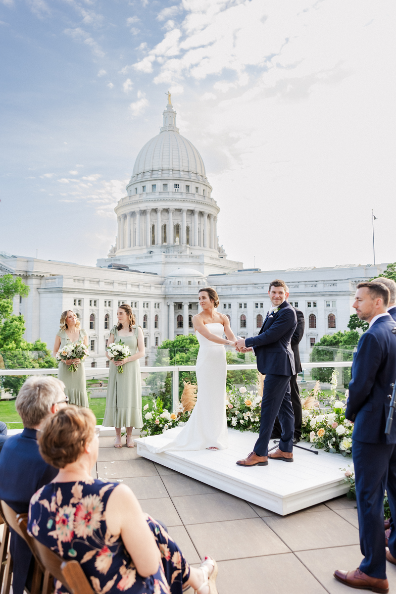 urban_rooftop_wedding_ceremony_Madison_wi