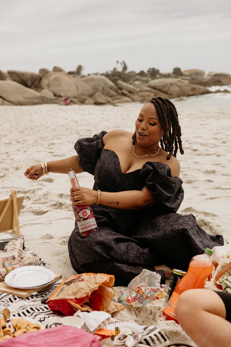 Braut bei Strandhochzeit in Kapstadt Camps Bay 