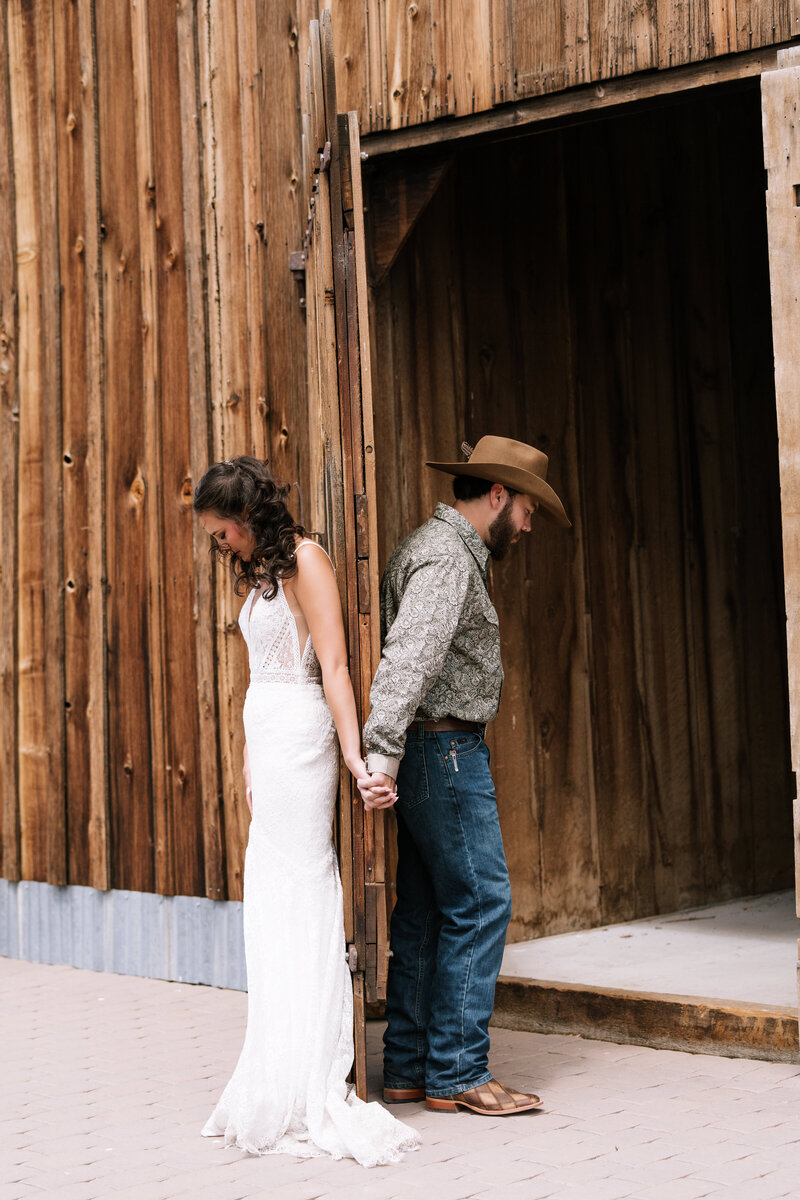 parkhomeranchwesternelegantwedding-12