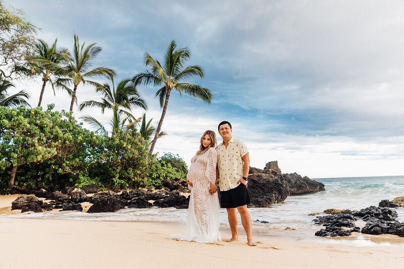 Makena Cove Maternity Session Moorea Thill Photography-2
