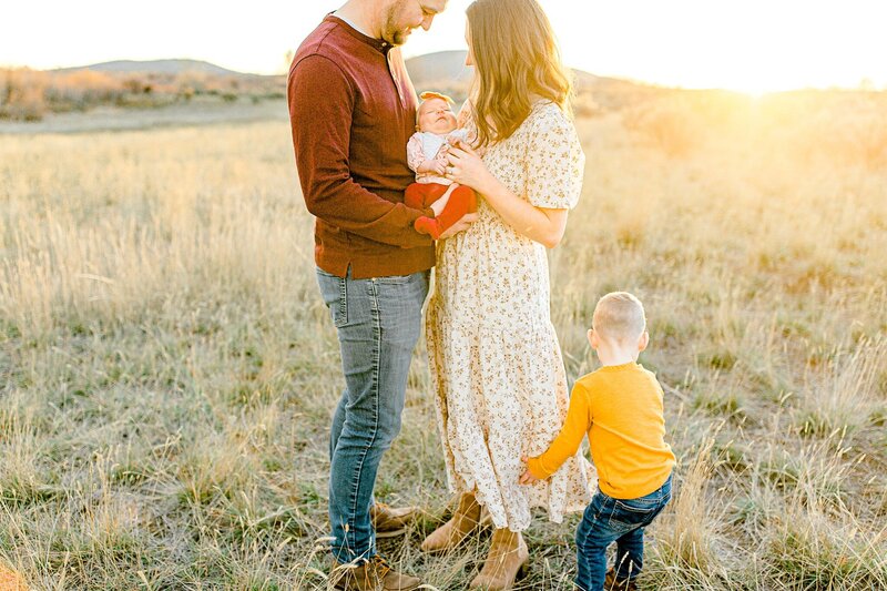 rexburg-idaho-family-photographer-anna-christine-photo-west-yellowstone_4329