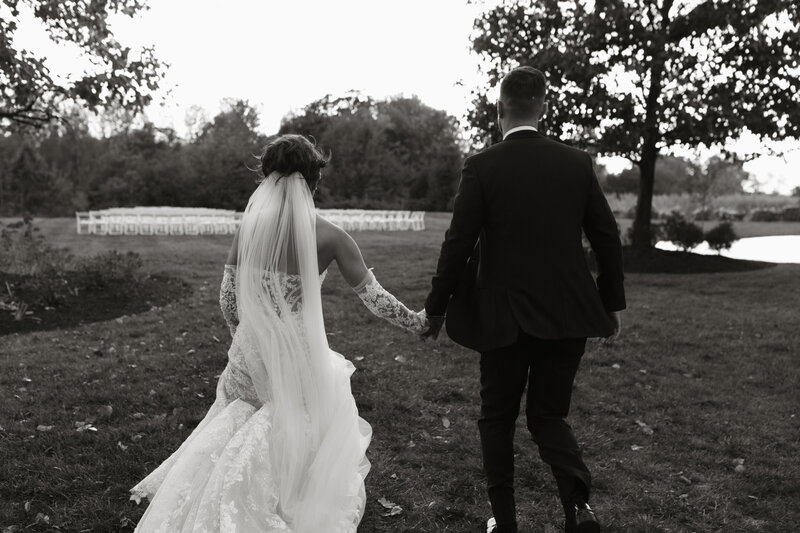 mustard seed gardens indy indianapolis noblesville indiana wedding photographer bellagio florals something blue stylists-79