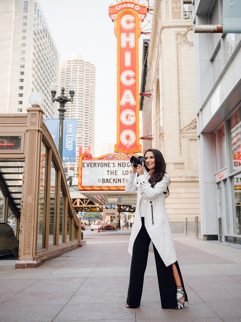 Monica Ninker is Downtown Chicago's best professional headshot photographer