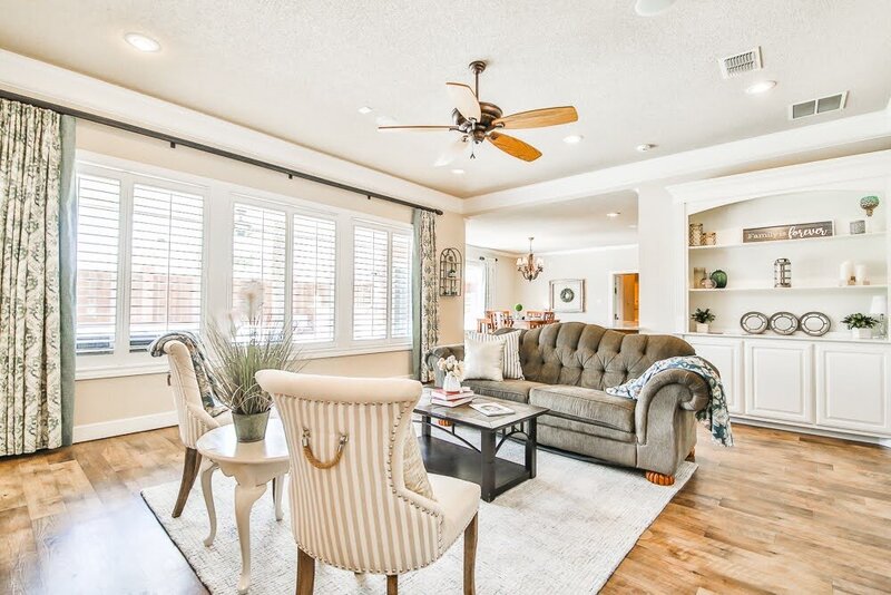 simply stay-after-livingroom