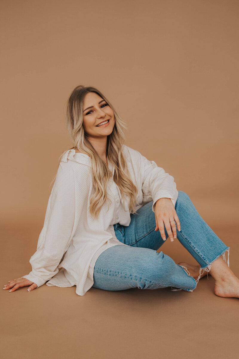 Alexandra-Loukianoff-Makeup-Artistry-Branding-Session-117