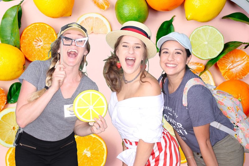 BananaWhoBooth-GreenScreen-10