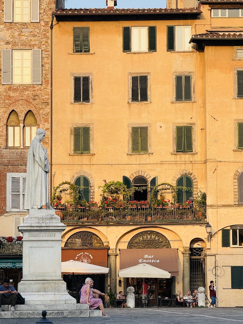 piazza in lucca italy