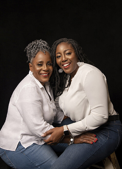 Mommy and Me Photo Shoot Ideas - Deonna Wade