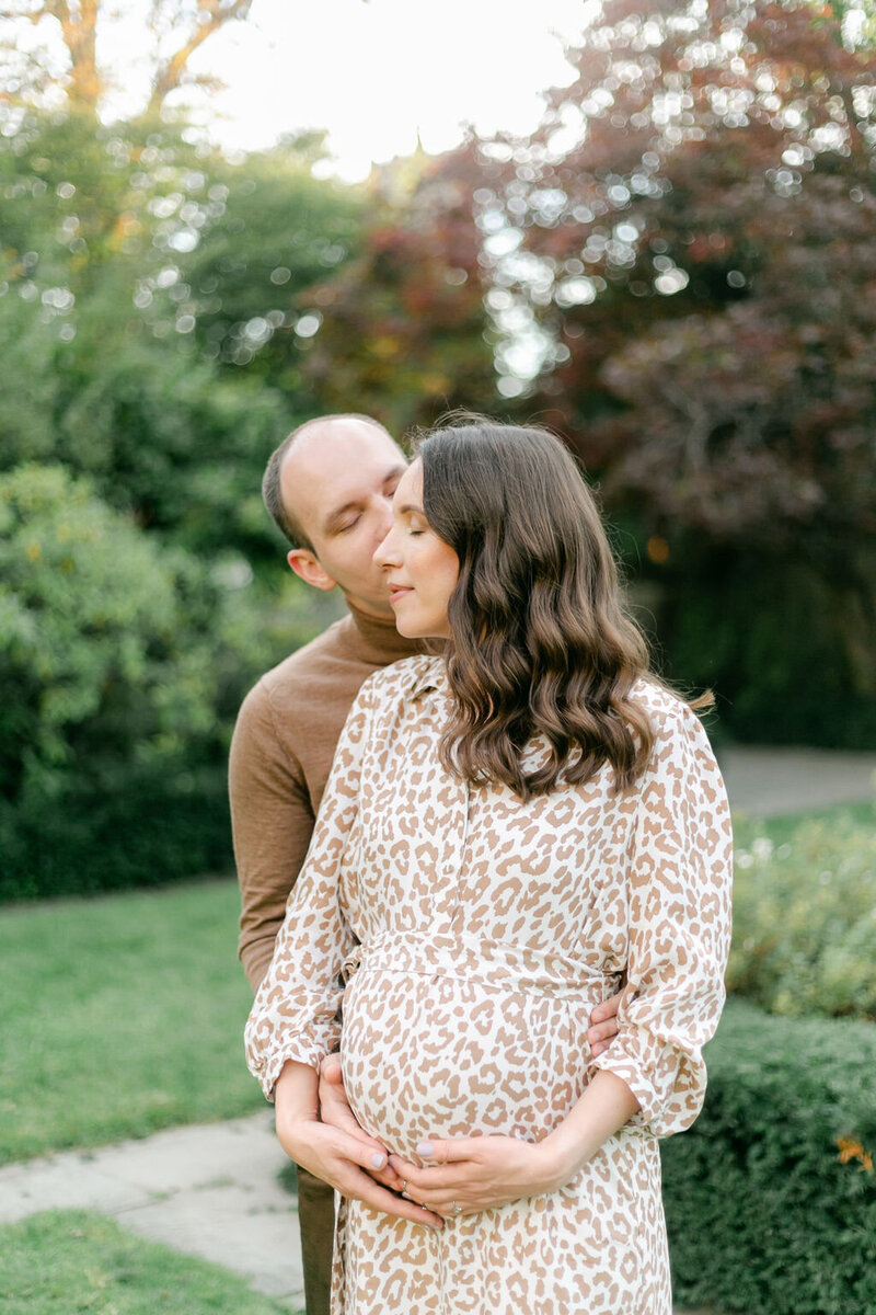 A maternity session at the George Eastman House in Rochester NY, by Rochester NY family photographer Emi Rose Studio.
