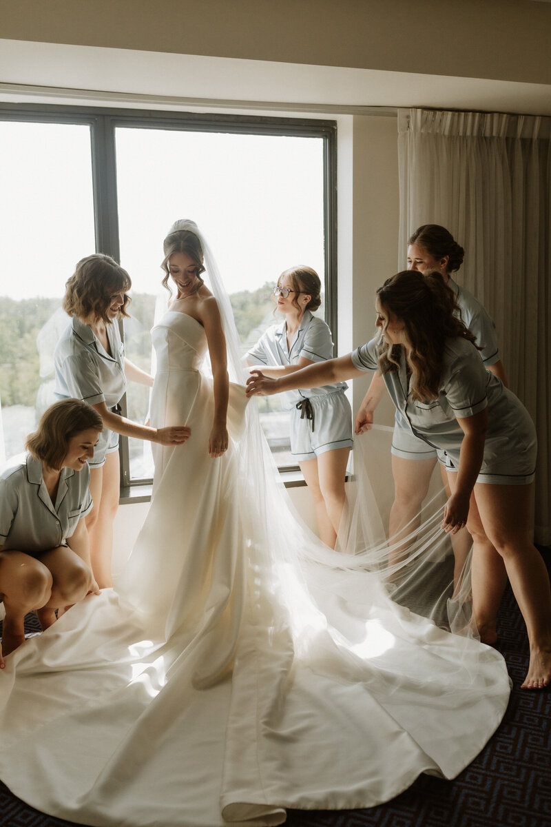 illinois chicago backyard intimate wedding northwest indiana photographer videographer film documentary lisle hyatt regency hotel charles-16