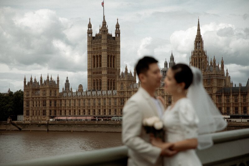 London-elopement-photographer-couple getting married in Westminster