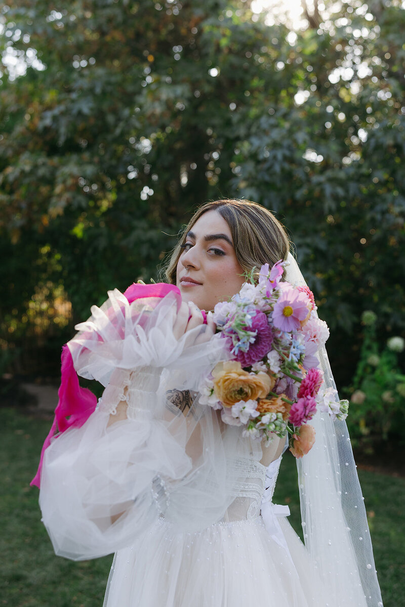 summer-grace-photo-LA-wedding-photographer-L+E-the-griffin-house-350