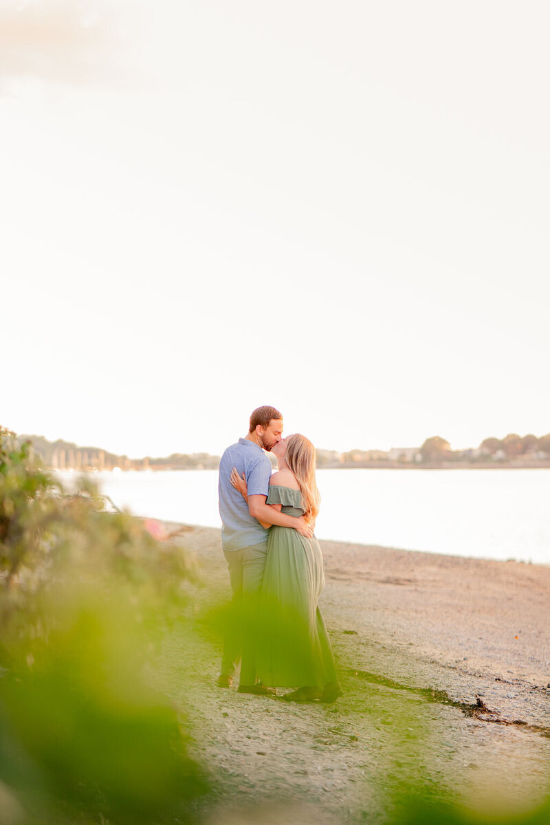 portland-maine-engagement-session-casco-bay (34)