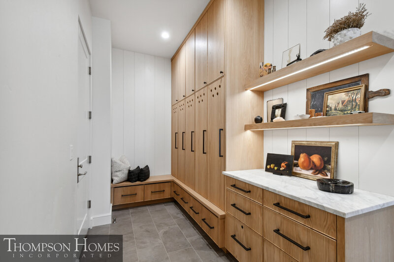 Thompson-Homes-Chateau-Moderne-Meridian-Custom-Home-Builder-135