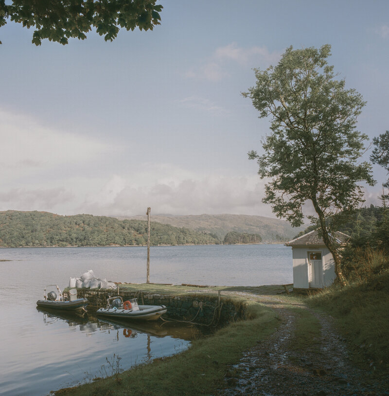 Eilean-shona-wedding-35mm-film-Alexa-Alex-Briars-Atlas-4374