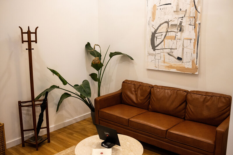 Therapist offering couples counseling in Kansas City during a session