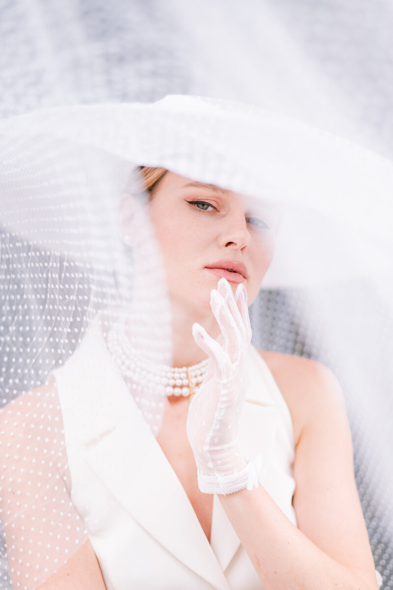 0006 Paris Wedding Ave de Camoens Editorial Fine Art La Louvre-Photography-by-Emma