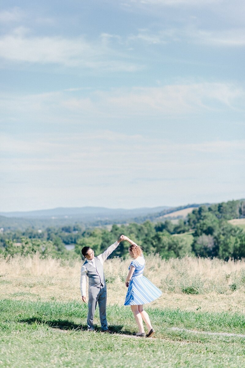 sky-meadows-state-park-engagement-photographer_0022