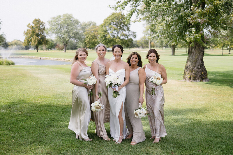elegant wedding photos in west Michigan