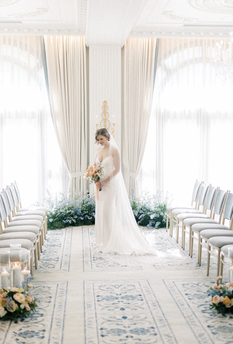 Indiana_Michigan_Wedding Planner_Hotel Carmichael_Carmel Indiana_Wedding Day Editorial_Wedding Venue_Bridal Fashion_The Bride_Wedding Decor