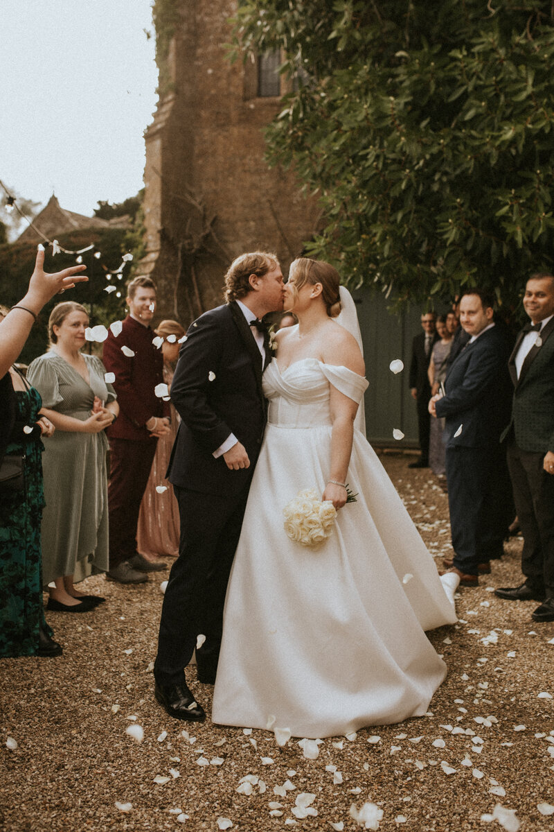 Andrea&Ryan_BrymptonHouse_lauradeanphotography_dorsetweddingphotographer-59