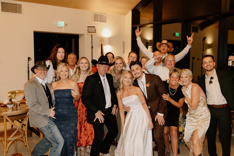 jami-oliver-wedding-preview-taylorraephotofilm-174