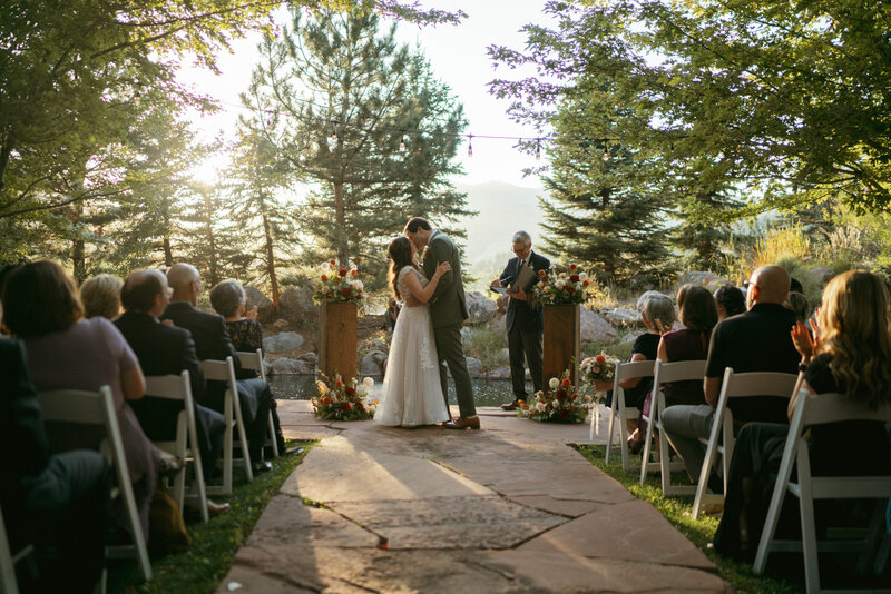 Nick_Elena_The_Greenbriar_Inn_MicroWedding-407