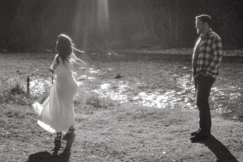 Couple hugging in the rain at Campbell Valley Park