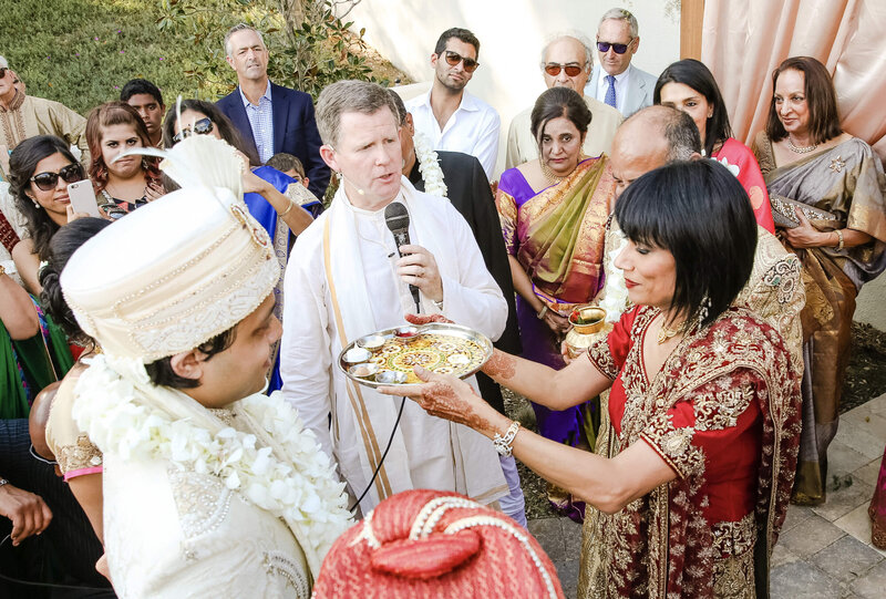 candid-emotions-during-indian-wedding-ceremony