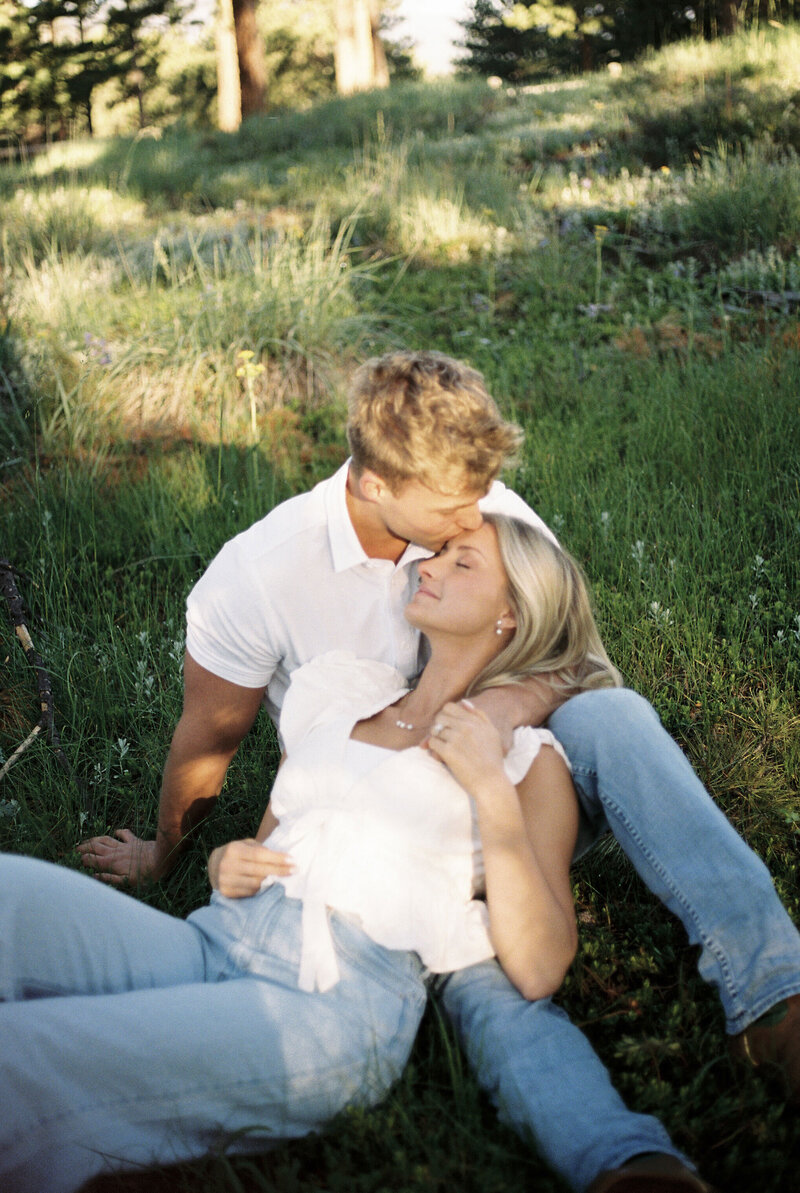 shenandoah-national-park-engagement-photos-on-35mm-film-17