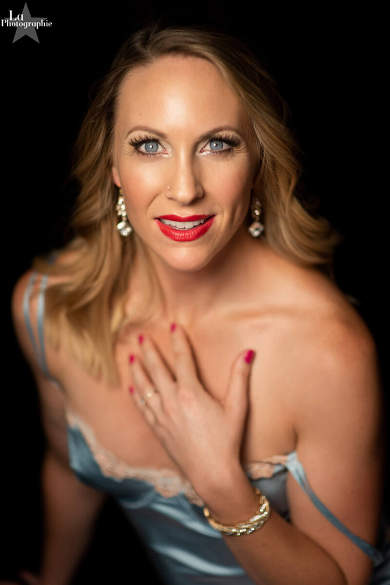 Cherish, burlesque guide & founder, portrait photo