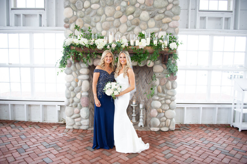 Mallard Island Yacht Club Wedding August45