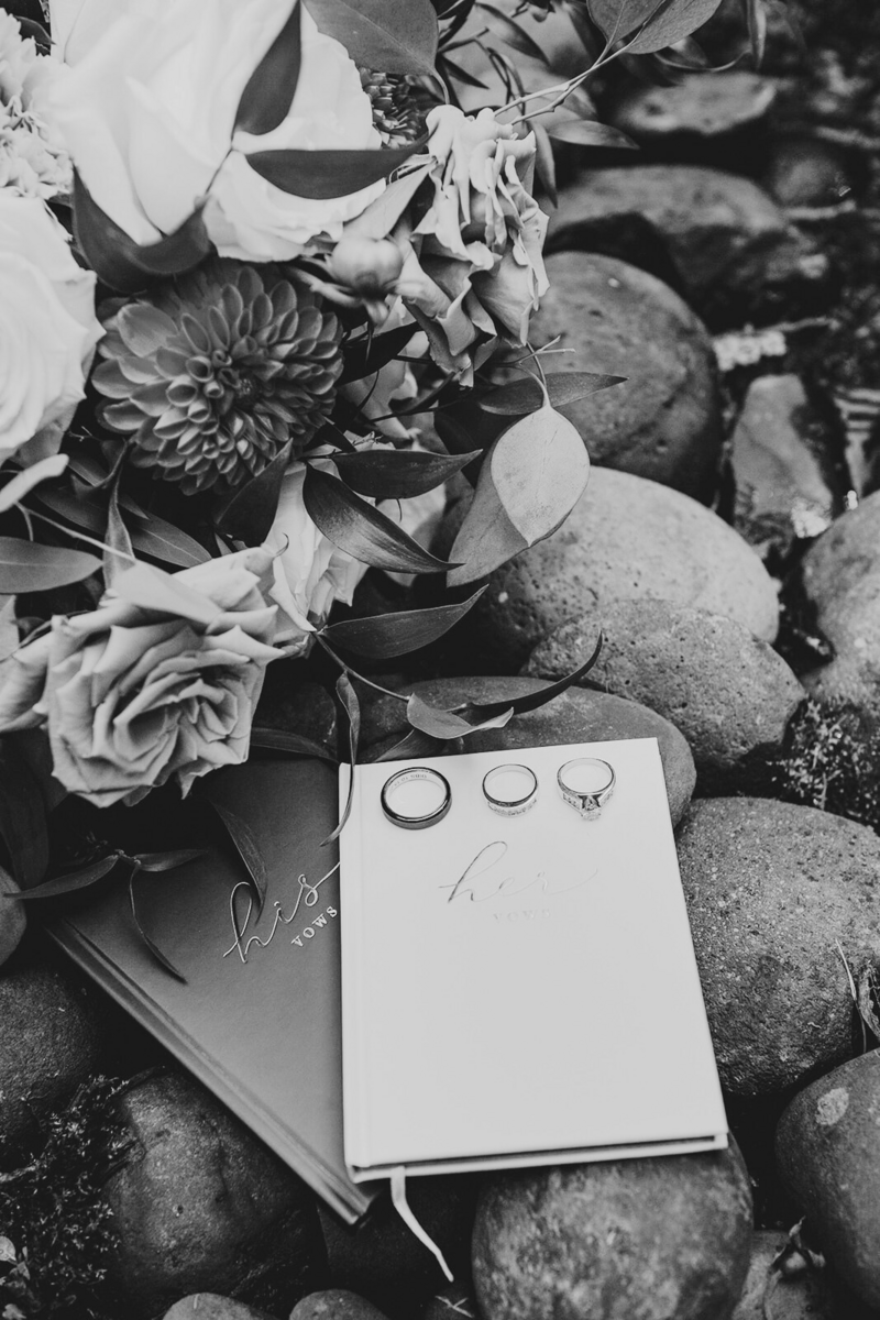 Flowers For \u0026gt, Transparent Row Of Flowers Tumblr - Chrysanthemum Clipart  Black And White, HD Png Download - kindpng, image size:800x1200