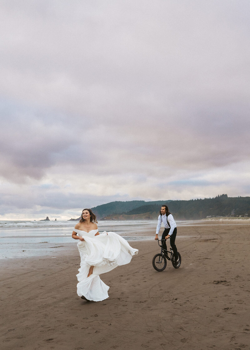 -cannon-beach-oregon-coast-elopement--82