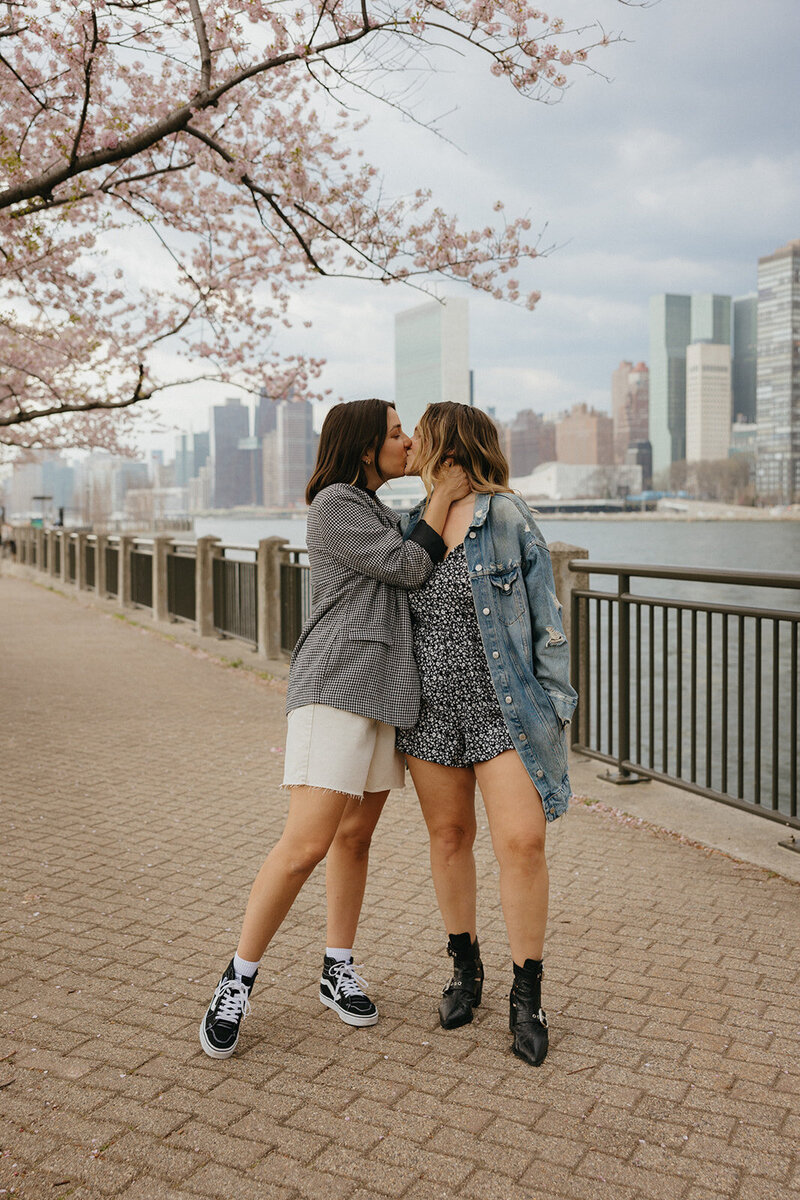 Lesbian-Cherry-Blossom-Engagement-Session-NYC-Roosevelt-Island