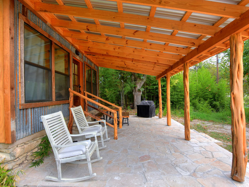 087_Well House Front Porch 2